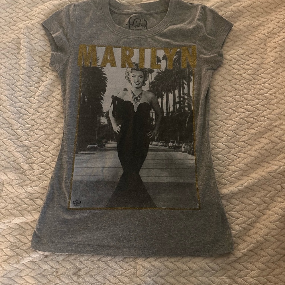 Gray T-Shirt with Marilyn Graphic